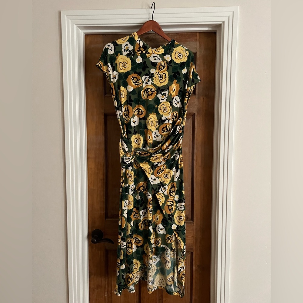 Donna Morgan green/yellow floral dress. Size 14.
